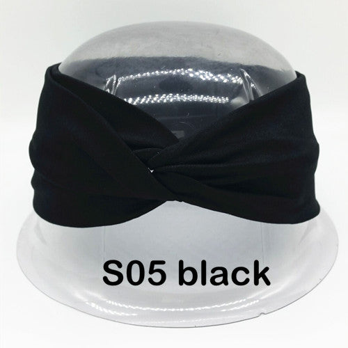 s05-black